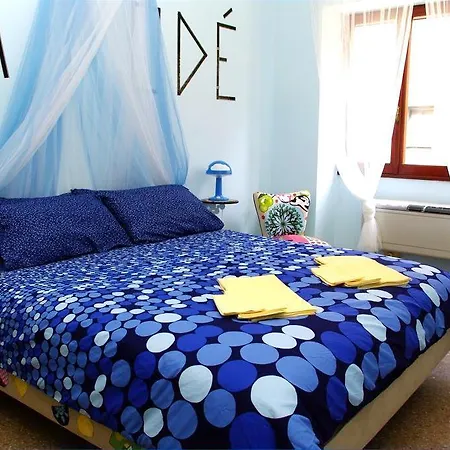 Demode Bed & Breakfast *